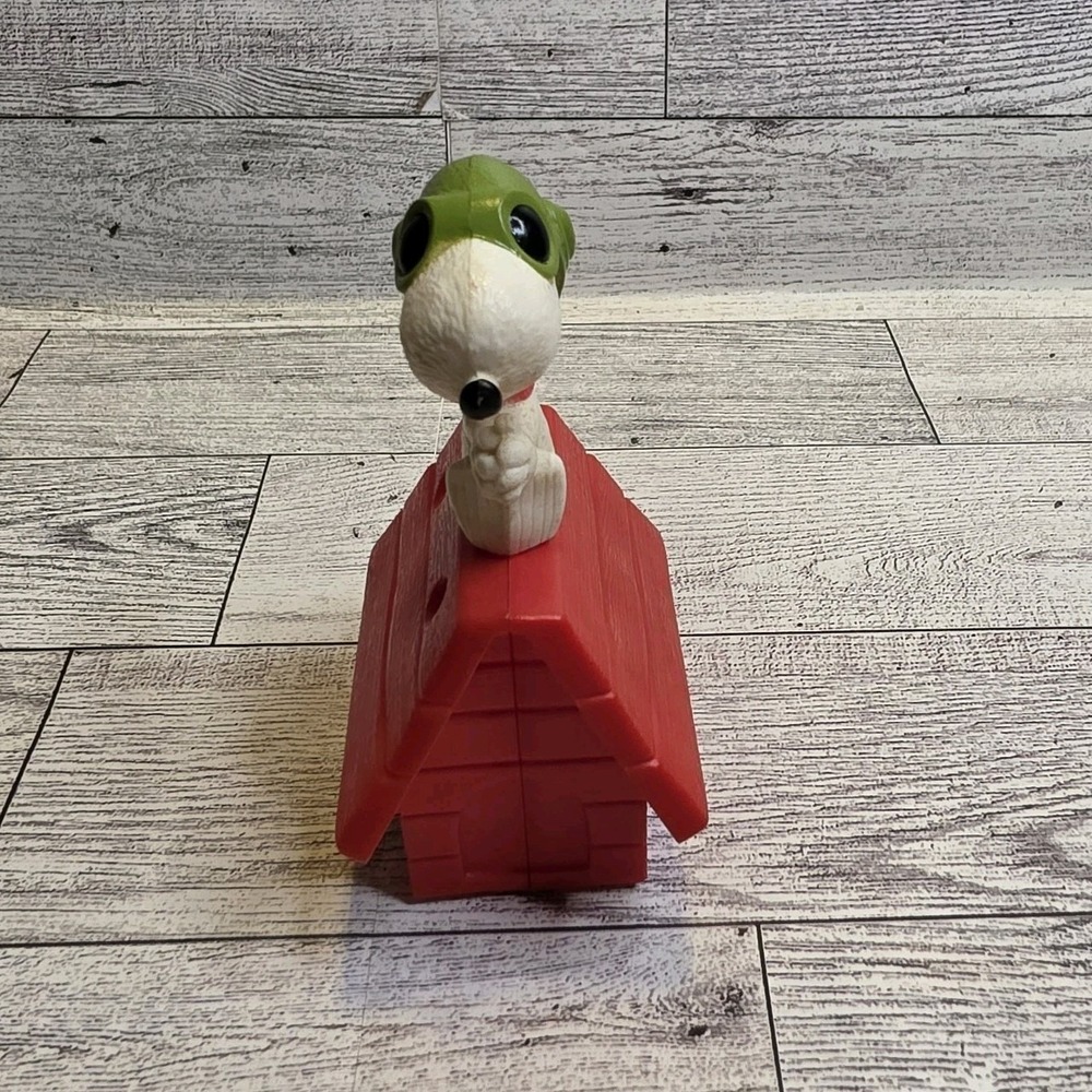 McDonald's 2015 The Peanuts Movie Flying Ace Snoopy